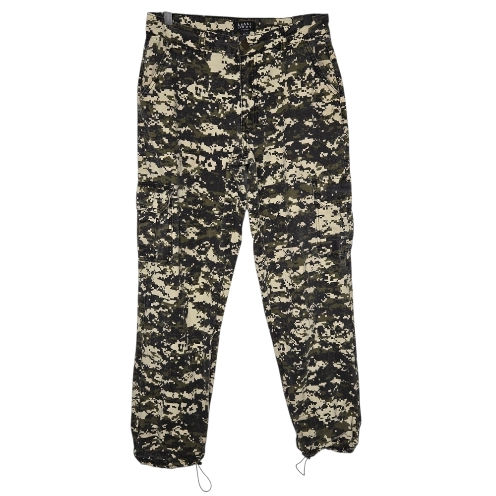 Boohoo MAN Men Relaxed Toggle Hem Pixilated Modal Green Camo Cargo Pants Size 26